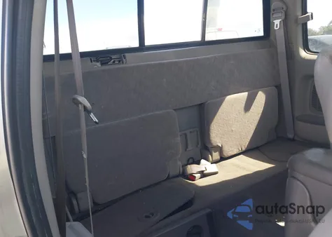 2004 Toyota Tacoma Prerunner V6 z USA, uszkodzony, nr VIN 5TESN92N44Z347215